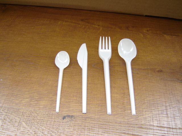 Plastic white cutlery 2.2-2.4 gram